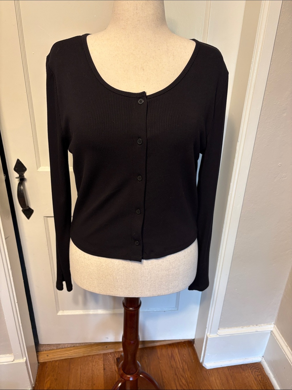 Lou & Grey Black Ribbed Button-Front Long Sleeve Top